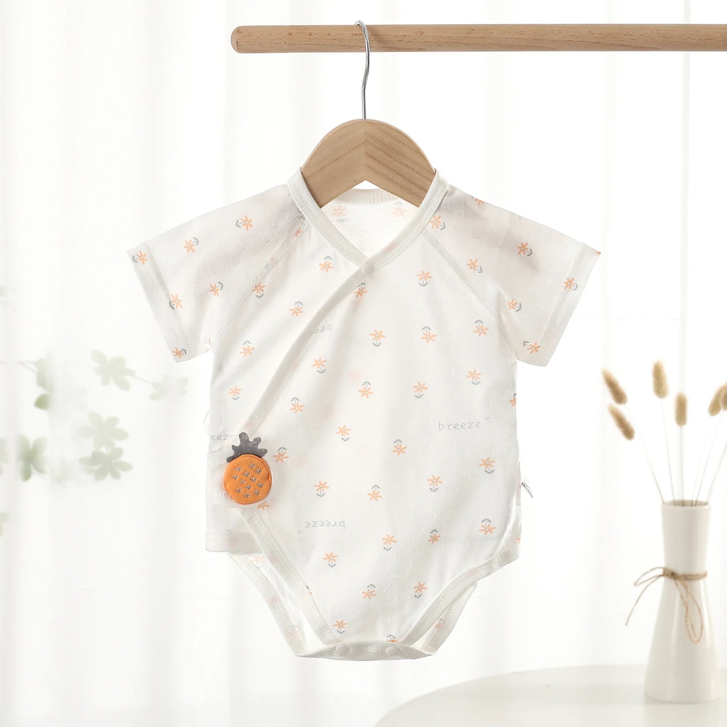 Baby Short Sleeved Triangle Jumpsuit