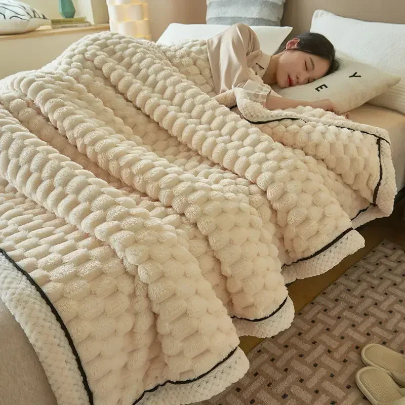 MiniCelia™ Velvety Thermal Blanket