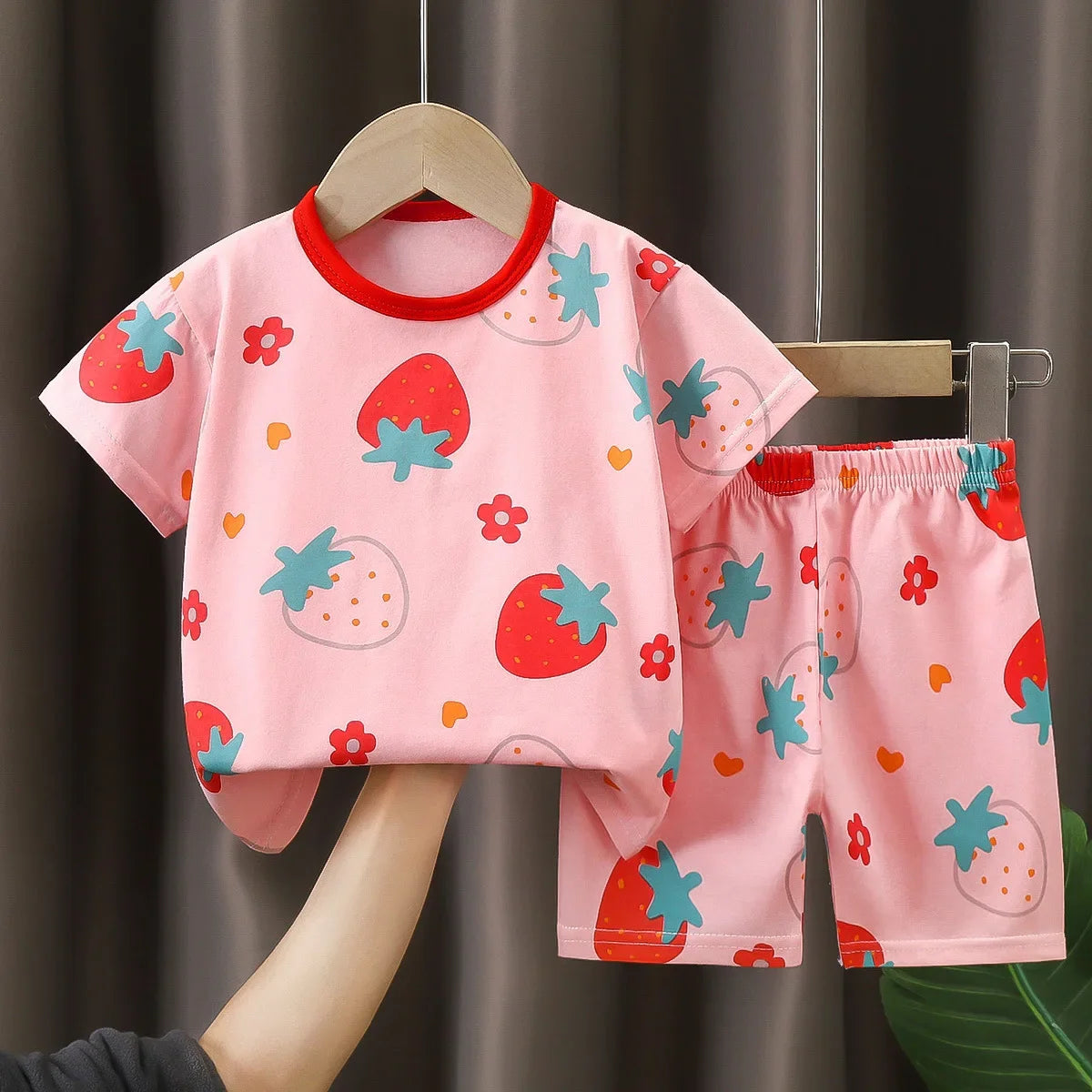 Strawberry T-shirt O-neck 2pcs Sets