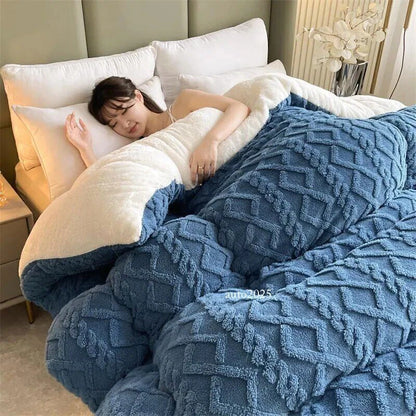 Thickened Super Soft Insulation Hibiscus Winter Quilt