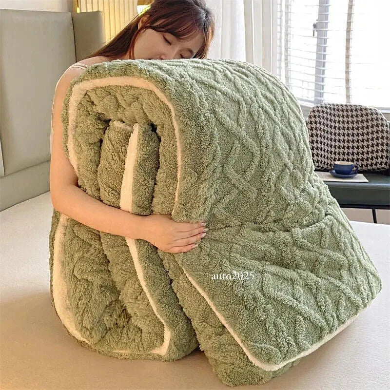 Thickened Super Soft Insulation Hibiscus Winter Quilt